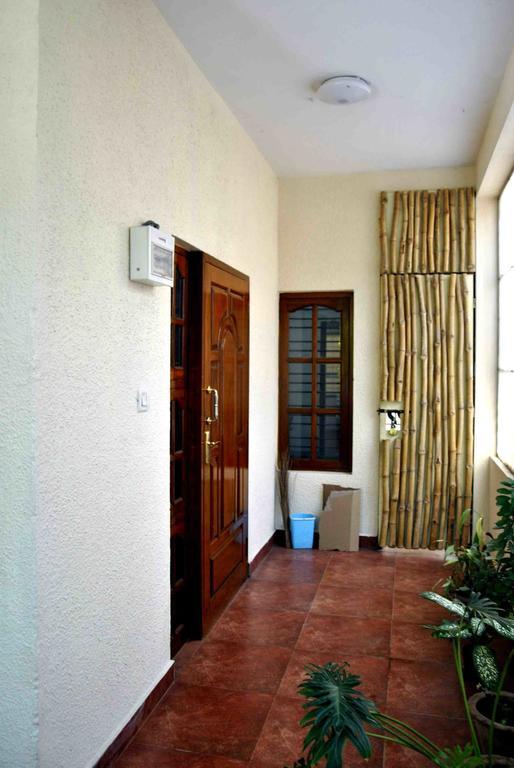 B Cube Hostel Bangalore Ngoại thất bức ảnh