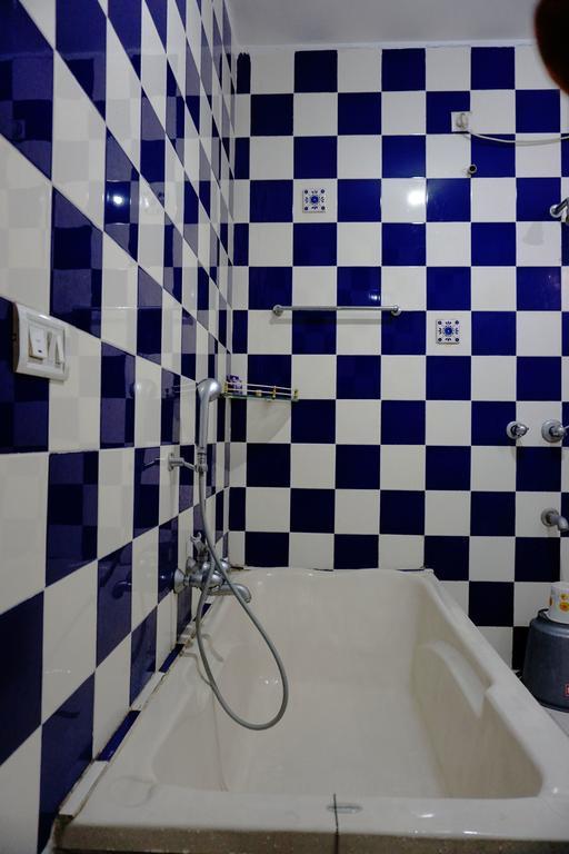 B Cube Hostel Bangalore Ngoại thất bức ảnh